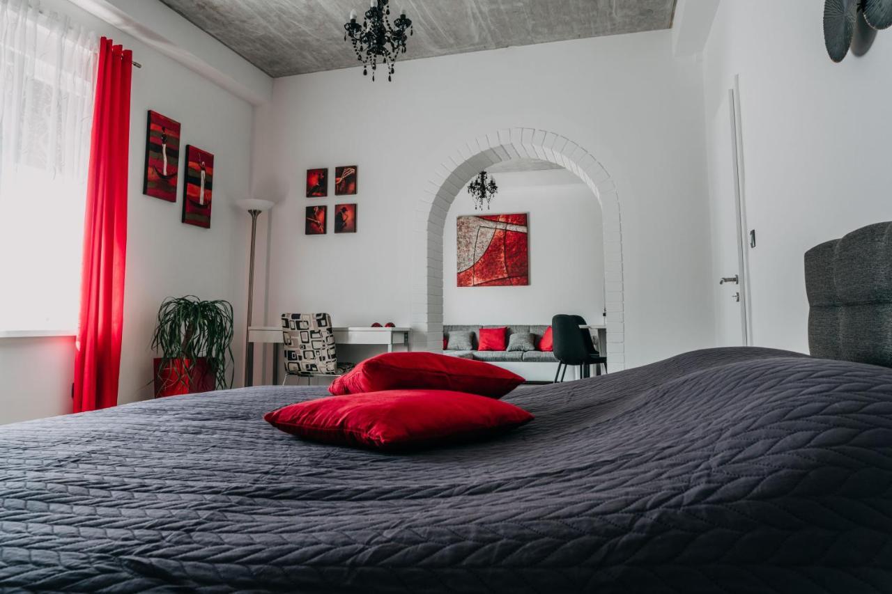 Lora & Lana Resort Ljubljana Bagian luar foto