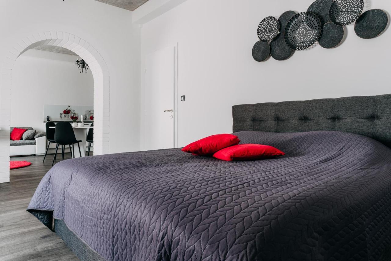 Lora & Lana Resort Ljubljana Bagian luar foto
