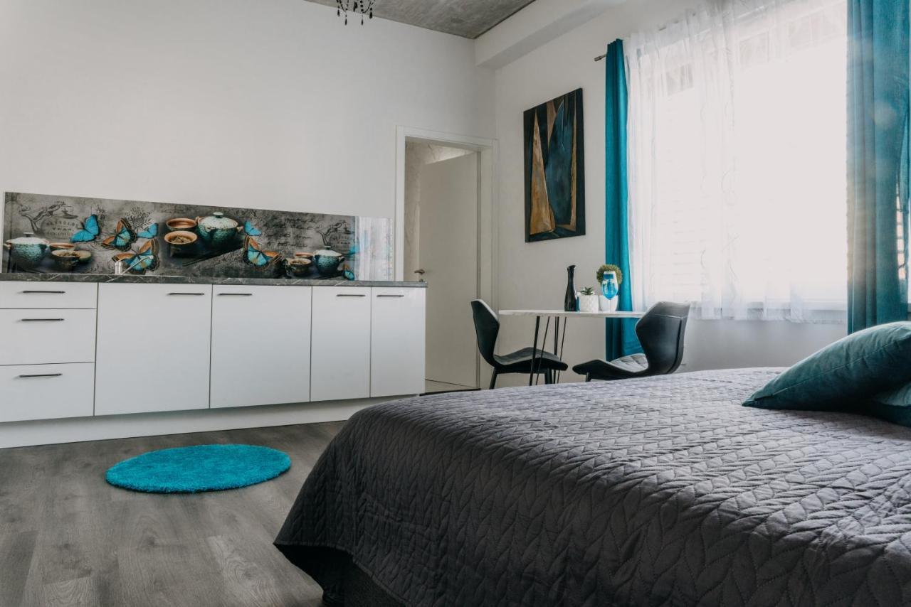 Lora & Lana Resort Ljubljana Bagian luar foto
